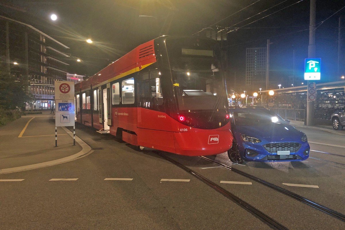 Blechschaden beim Unfall gestern in St.Gallen.