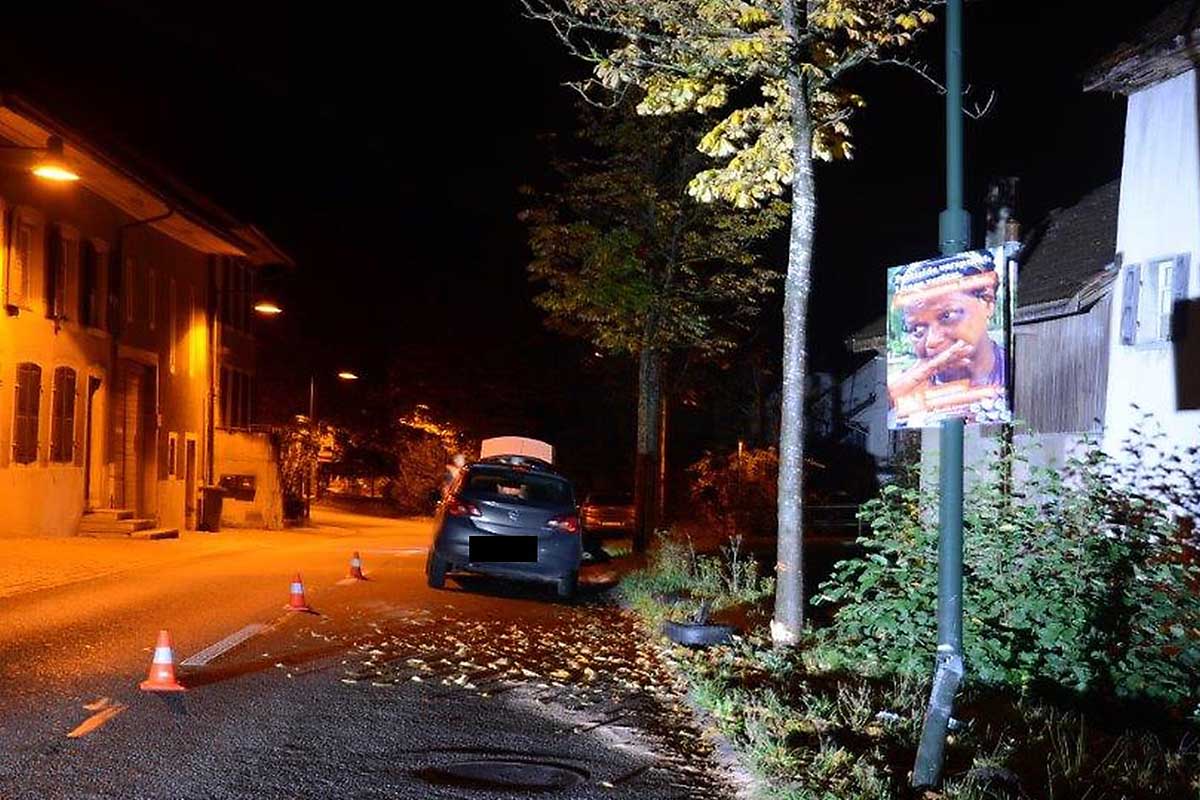 Am frühen Dienstagmorgen ereignete sich in der Hauptstrasse in Ziefen ein Selbstunfall eines Personenwagens