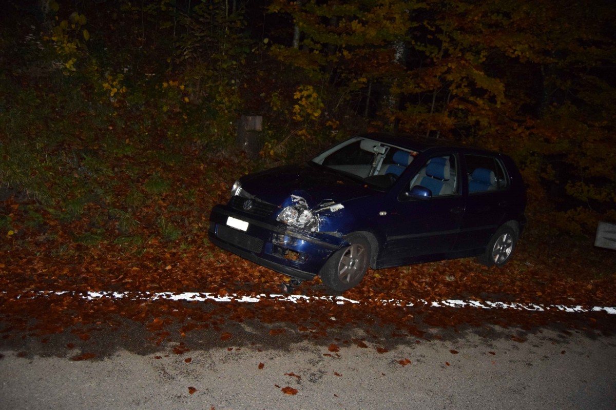 Gestern kam es in Rehetobel AR zu einer Kollision zwischen einem Auto und einem Postauto.