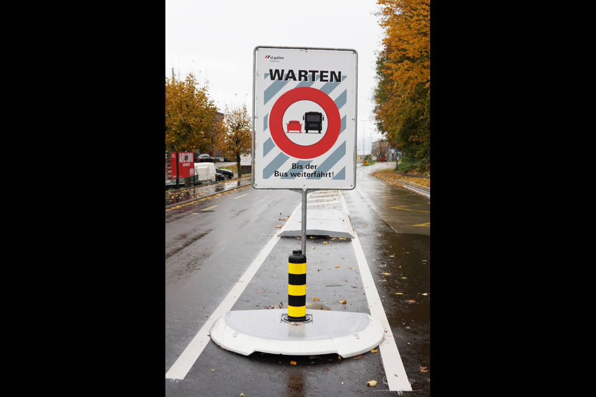 Stadt St.Gallen – Gefährliche Situationen an Bushaltestellen