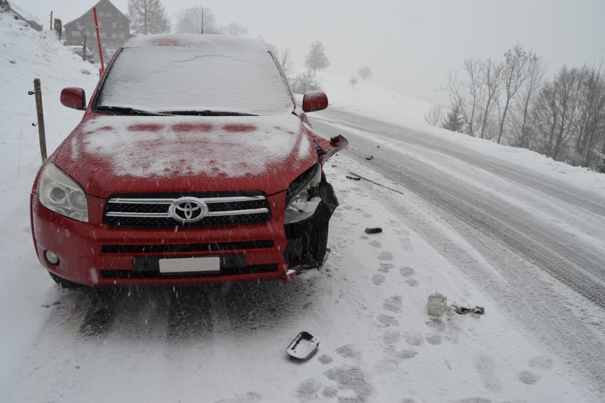 Zwei Auto heute bei einem Unfall in Trogen AR involviert.