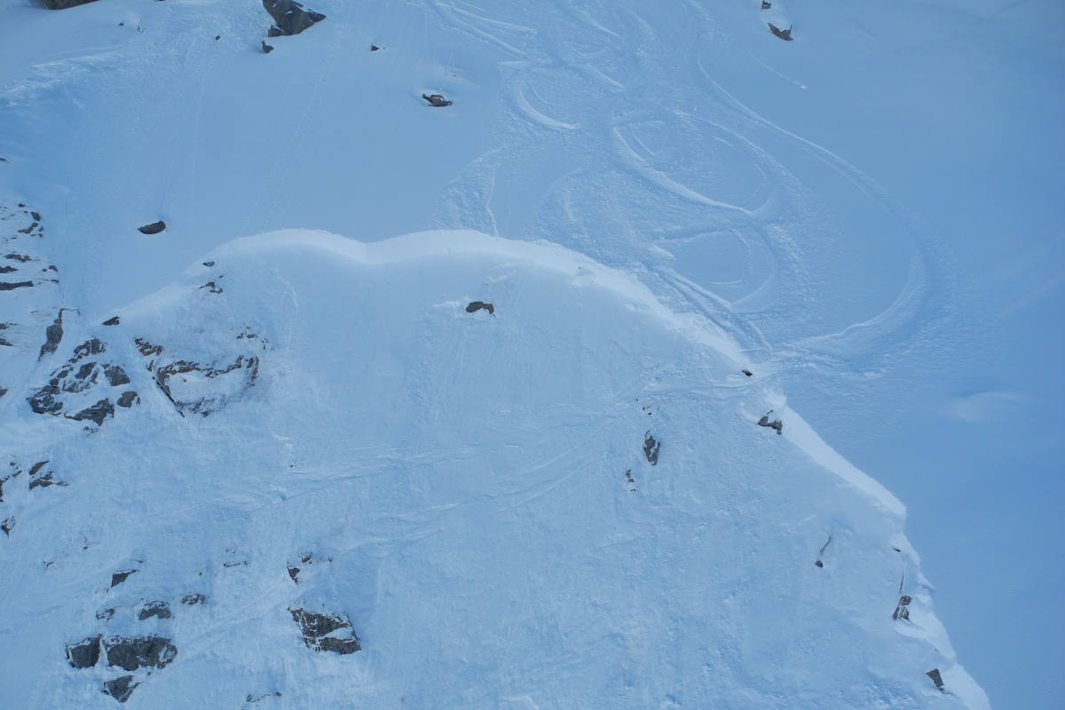 Ein Toter nach Lawinenabgang in Engelberg