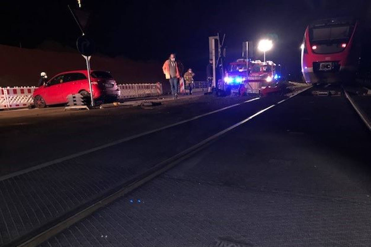 Verkehrsunfall an unbeschranktem Bahnübergang