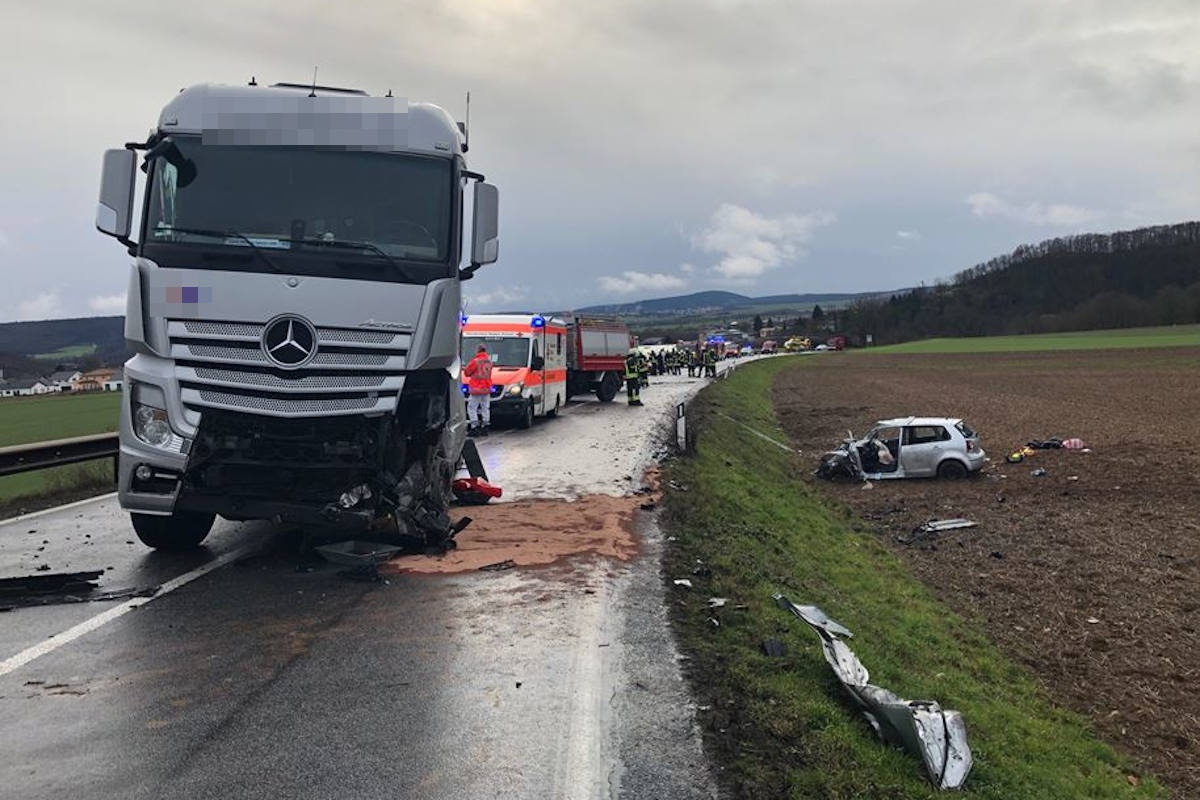 Schwerer Verkehrsunfall auf der L236 bei Hargesheim  