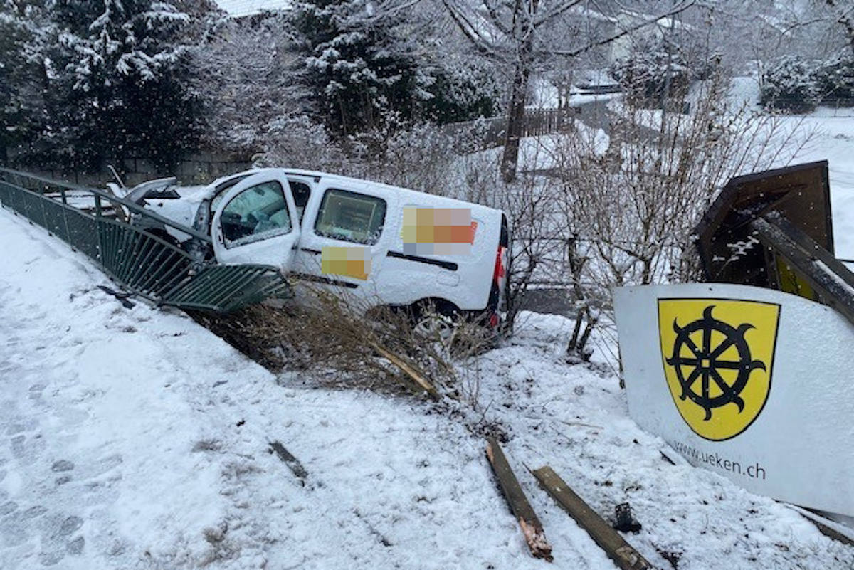 Am Steuer eingeschlafen in Ueken AG