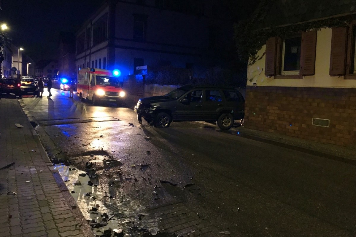 Hochspeyer – Der Unfallverursacher wurde leicht verletzt