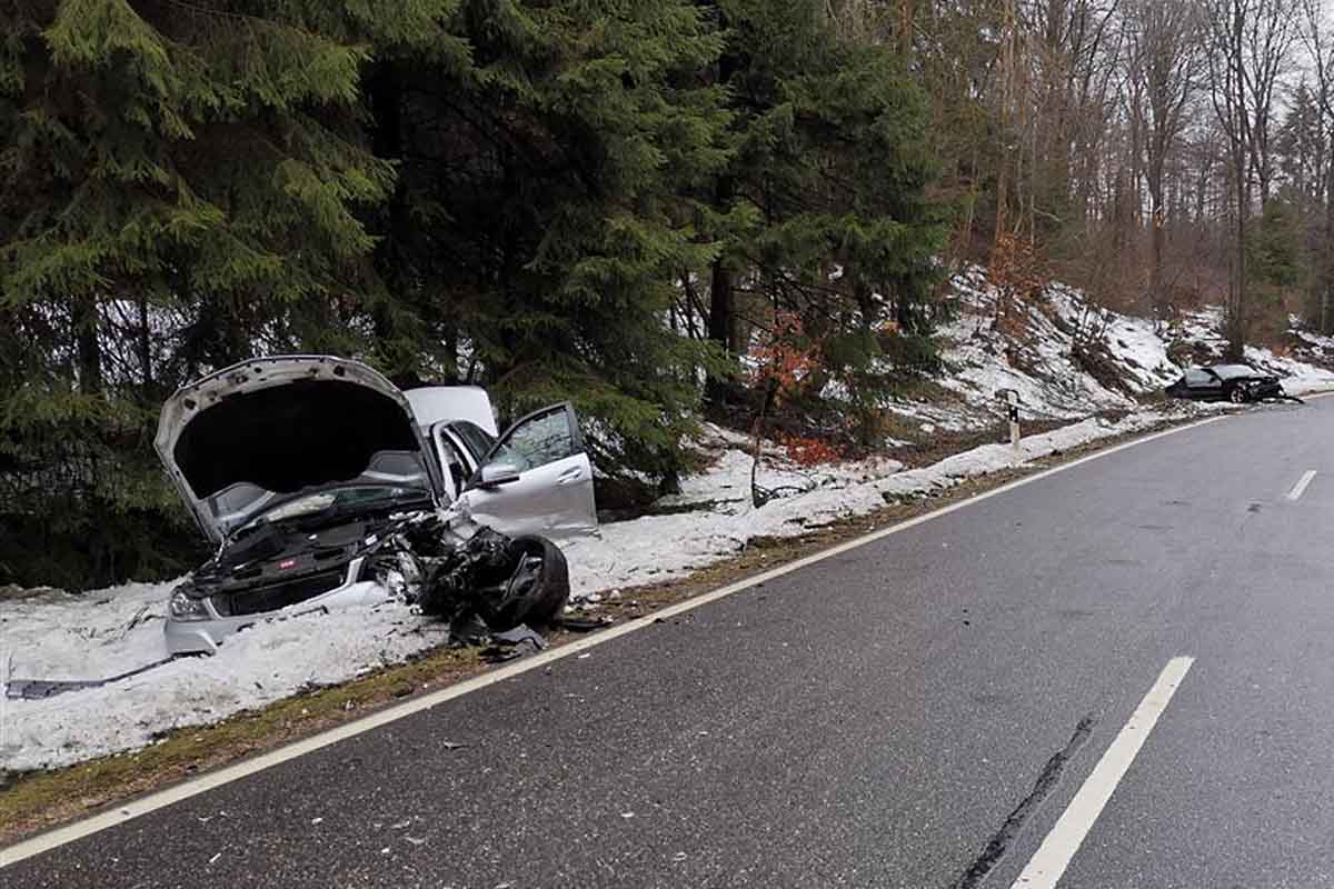 Bei dem Unfall wurden in Prüm eine Person schwer- und zwei Personen leichtverletzt