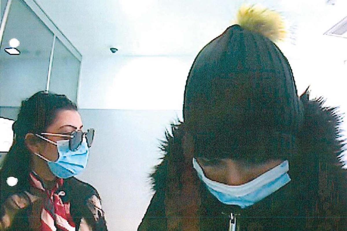 Wer kennt die abgebildeten Frauen und kann Angaben zu deren Identität oder Aufenthaltsort machen?