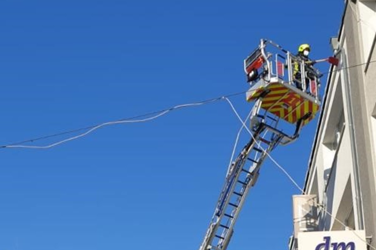 In Gelsenkirchen mussten viele Häuser von Eiszapfen befreit werden