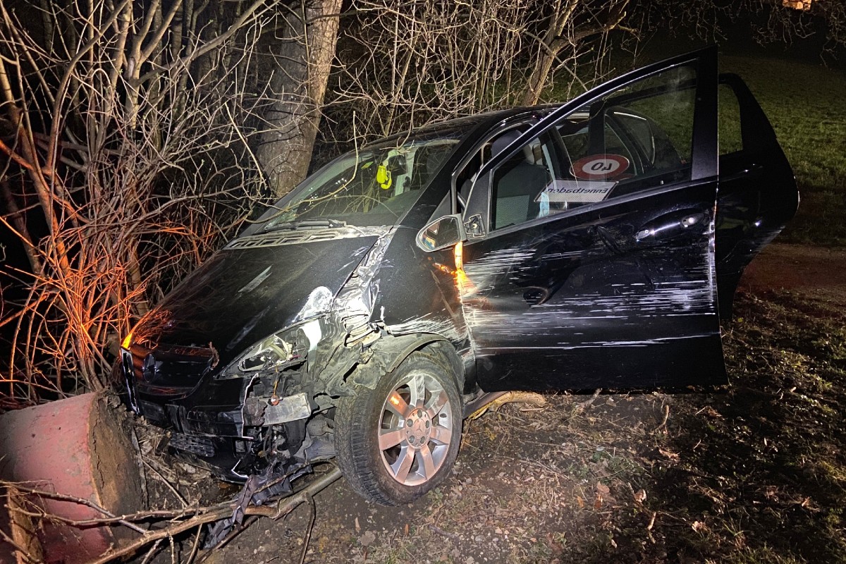 Gestern ist eine alkoholisierte Autolenkerin in Obersiggenthal AG verunfallt.