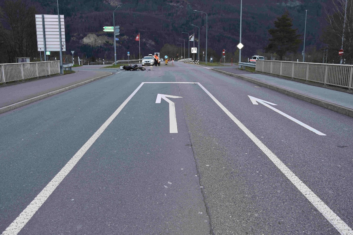 Beim Unfall in Sevelen SG wurde ein Motorradfahrer verletzt.