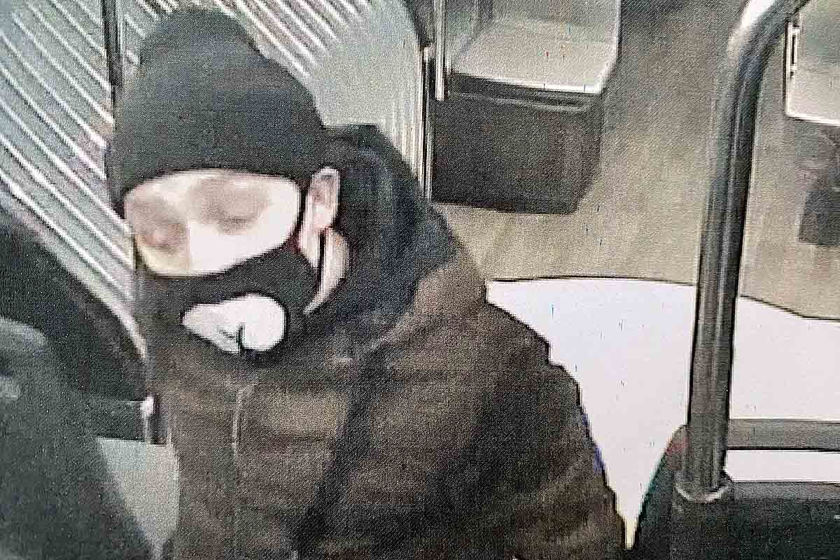 Der Fahrgast wurde in Gelsenkirchen durch die Jugendlichen zunächst beleidigt