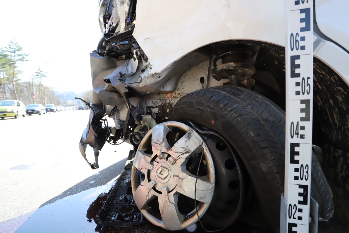 In St. Gallen gab es gestern einen Verkehrsunfall mit hohem Sachschaden.