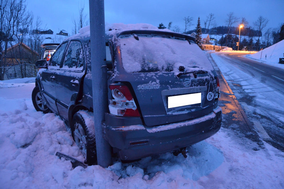 Kanton AR – Unfälle auf schneebedeckten Strassen