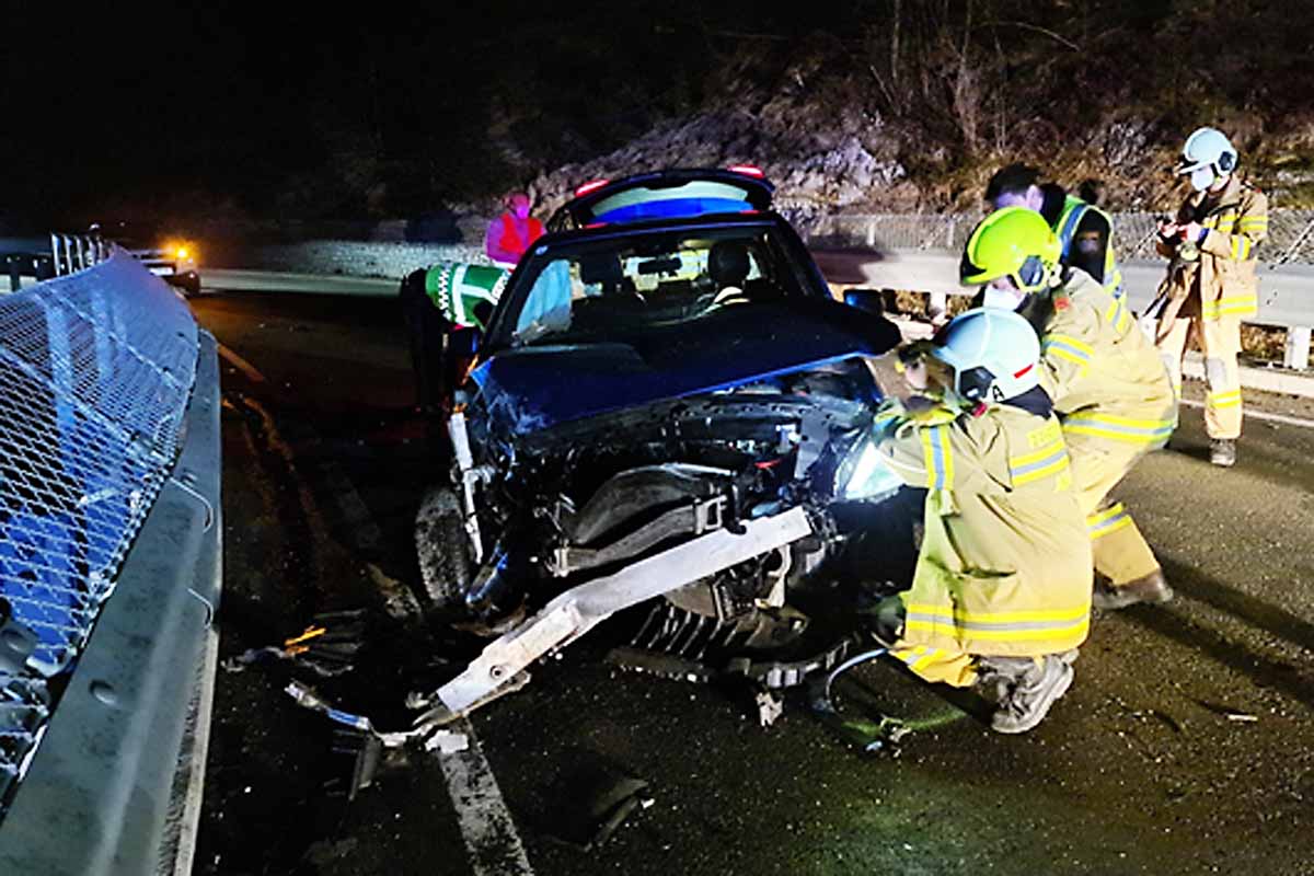 Verkehrsunfall mit Eigenverletzung und Alkoholisierung in Adnet