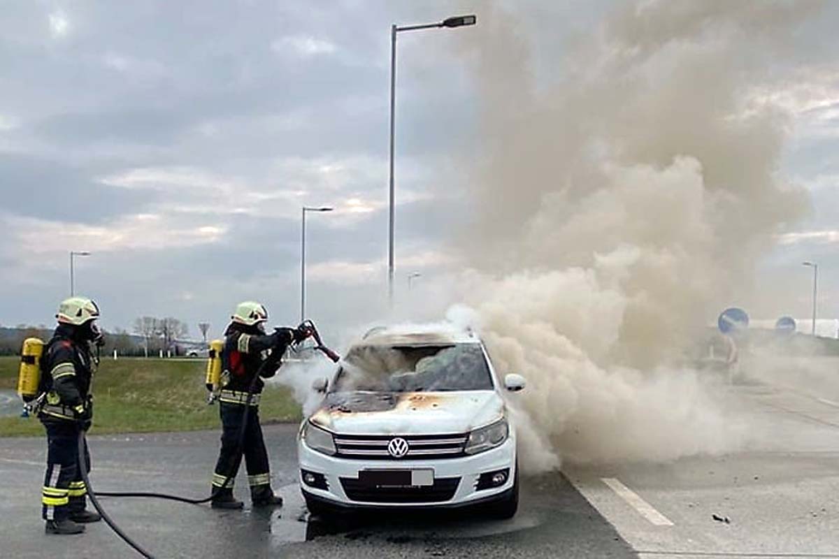 Heute kam es zu einem PKW-Brand nähe der B63a Richtung Messegelände Oberwart