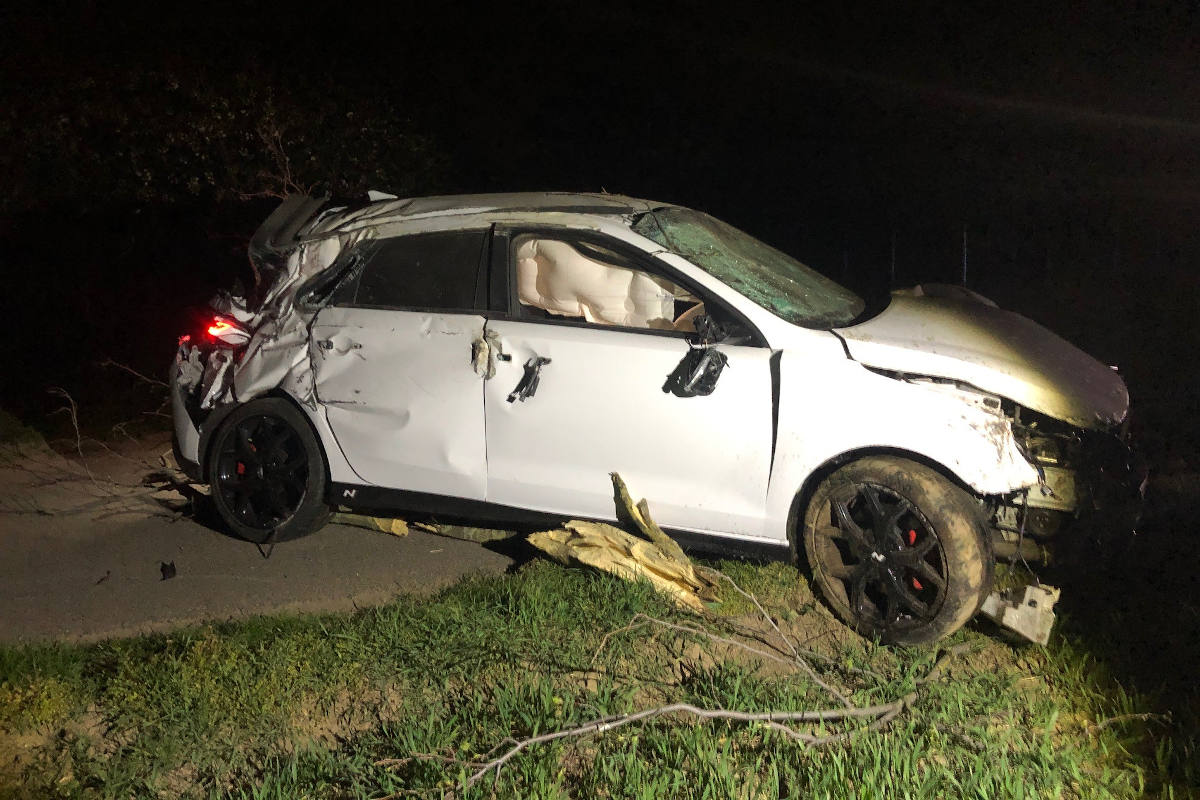 Verkehrsunfall mit leichtverletzten Personen und hohem Sachschaden