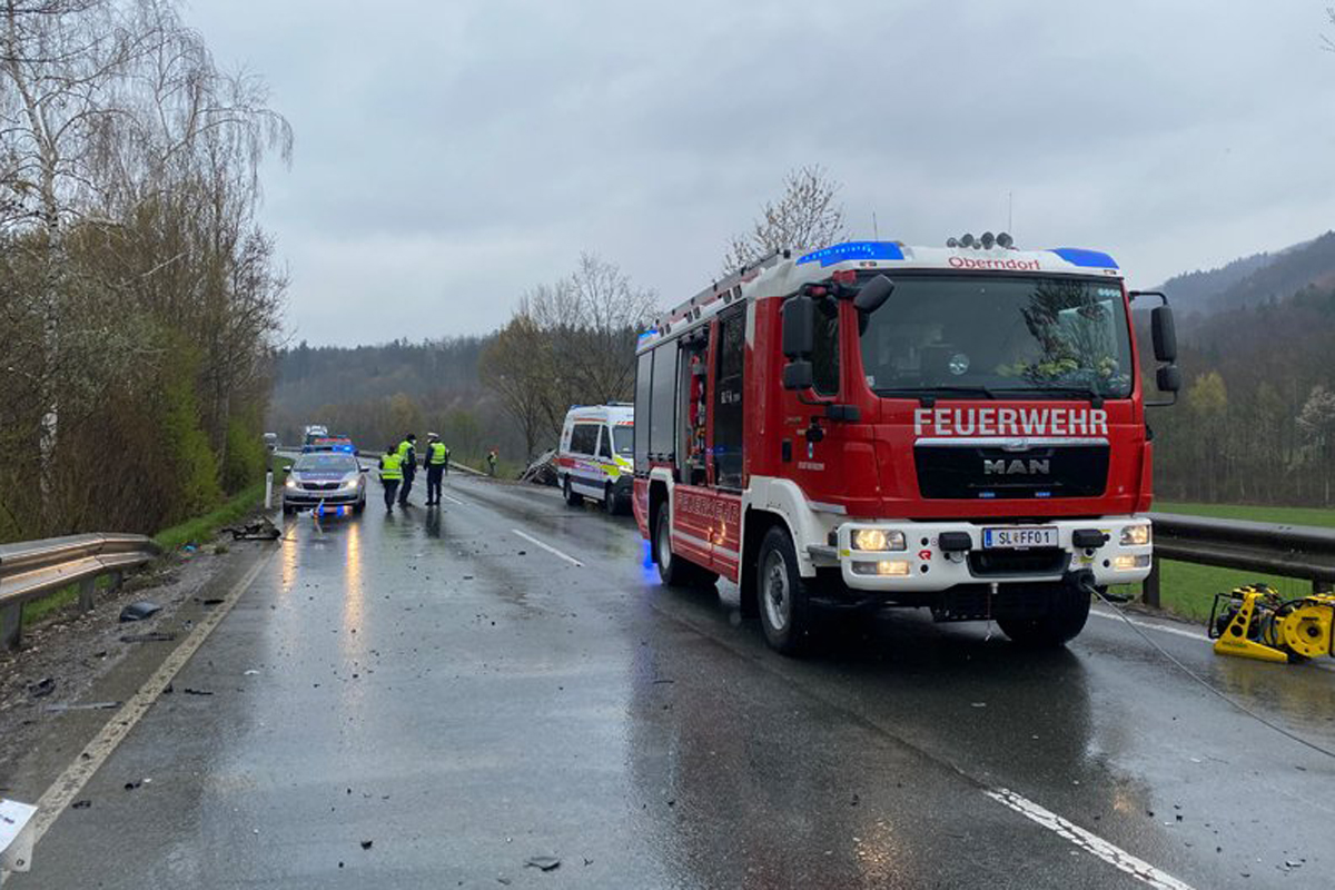 Heute kam es auf der B 156 im Bereich Weitwörth zu einem Verkehrsunfall