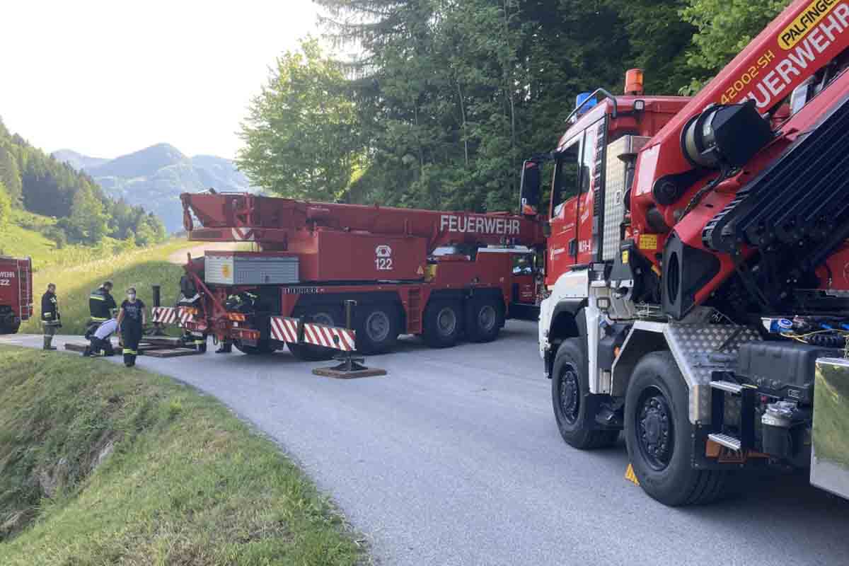Die Bergung nahm mehrere Stunden in Anspruch