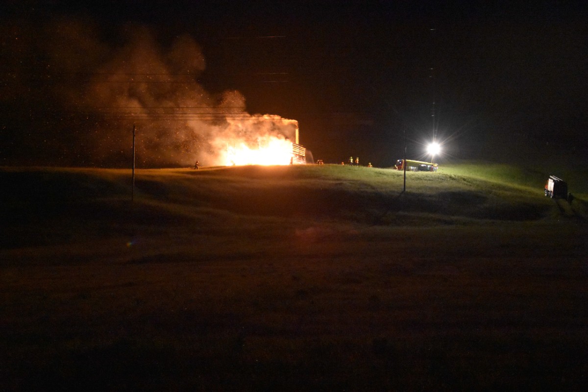 In Wildhaus SG ist heute die Scheune niedergebrannt.