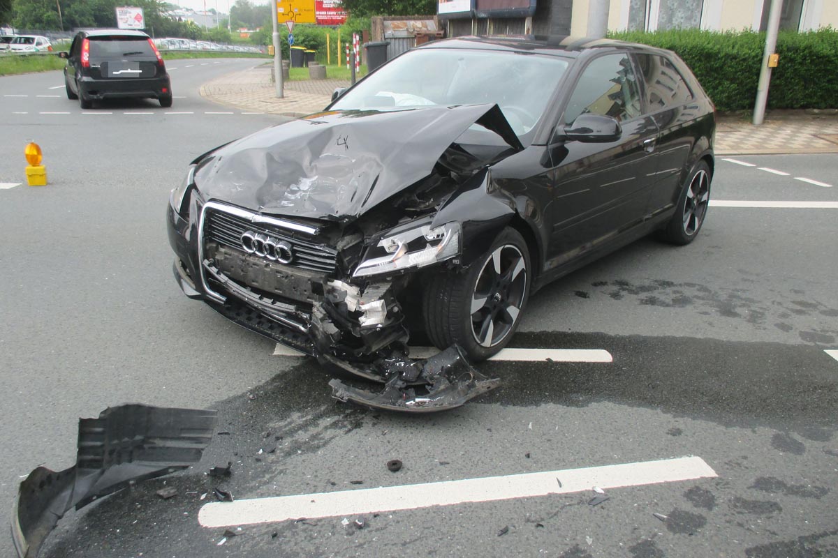  Im Rahmen der Unfallaufnahme stellten die Beamten einen erheblichem Alkoholeinfluss bei dem Velberter fest