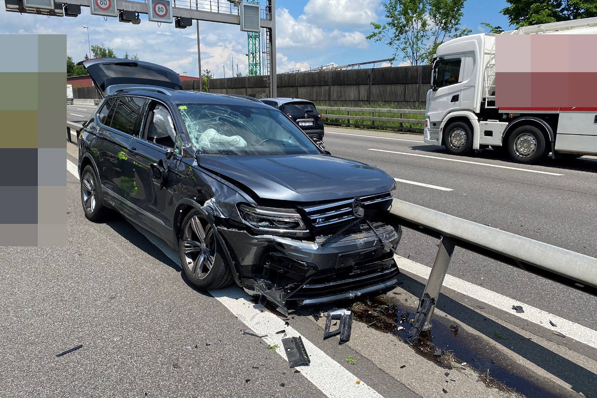 Betrunken Selbstunfall verursacht auf der A1 bei Neuenhof