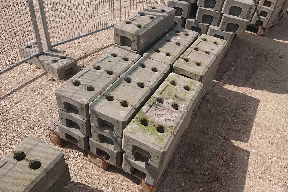 Diese Gegenstände wurden im Rahmen der großangelegten Durchsuchungsaktion am 18.05.2021, bei der der Beschuldigte festgenommen wurde, nicht gefunden