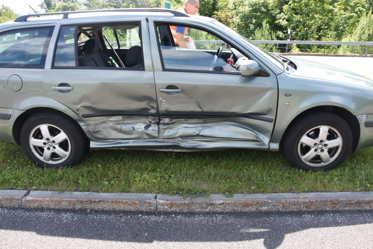 Rapperswil-Jona SG - Vier Personen nach Unfall verletzt