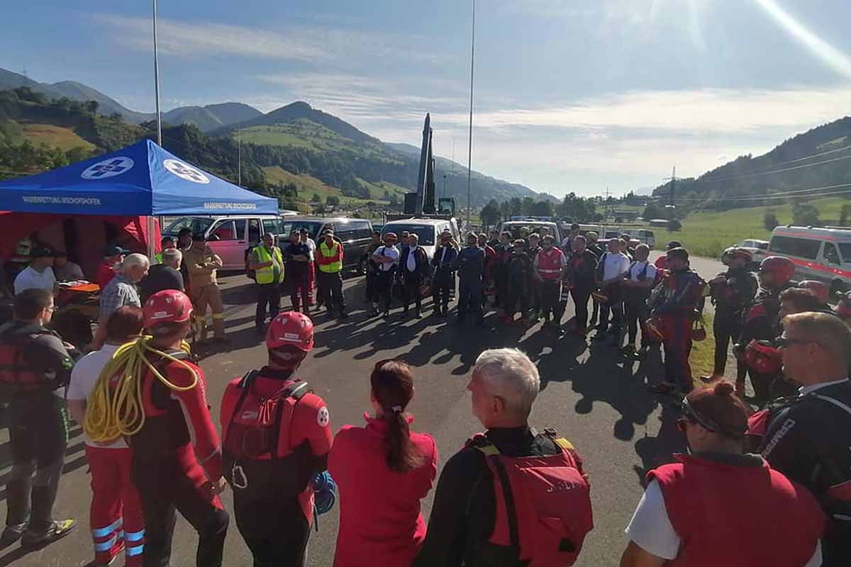 Suchaktion nach Vierjährigem in Bruck