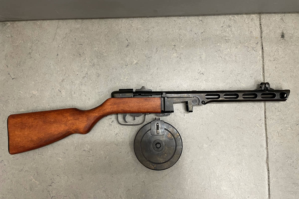 Maschinenpistole als Gastgeschenk vom Zoll sichergestellt