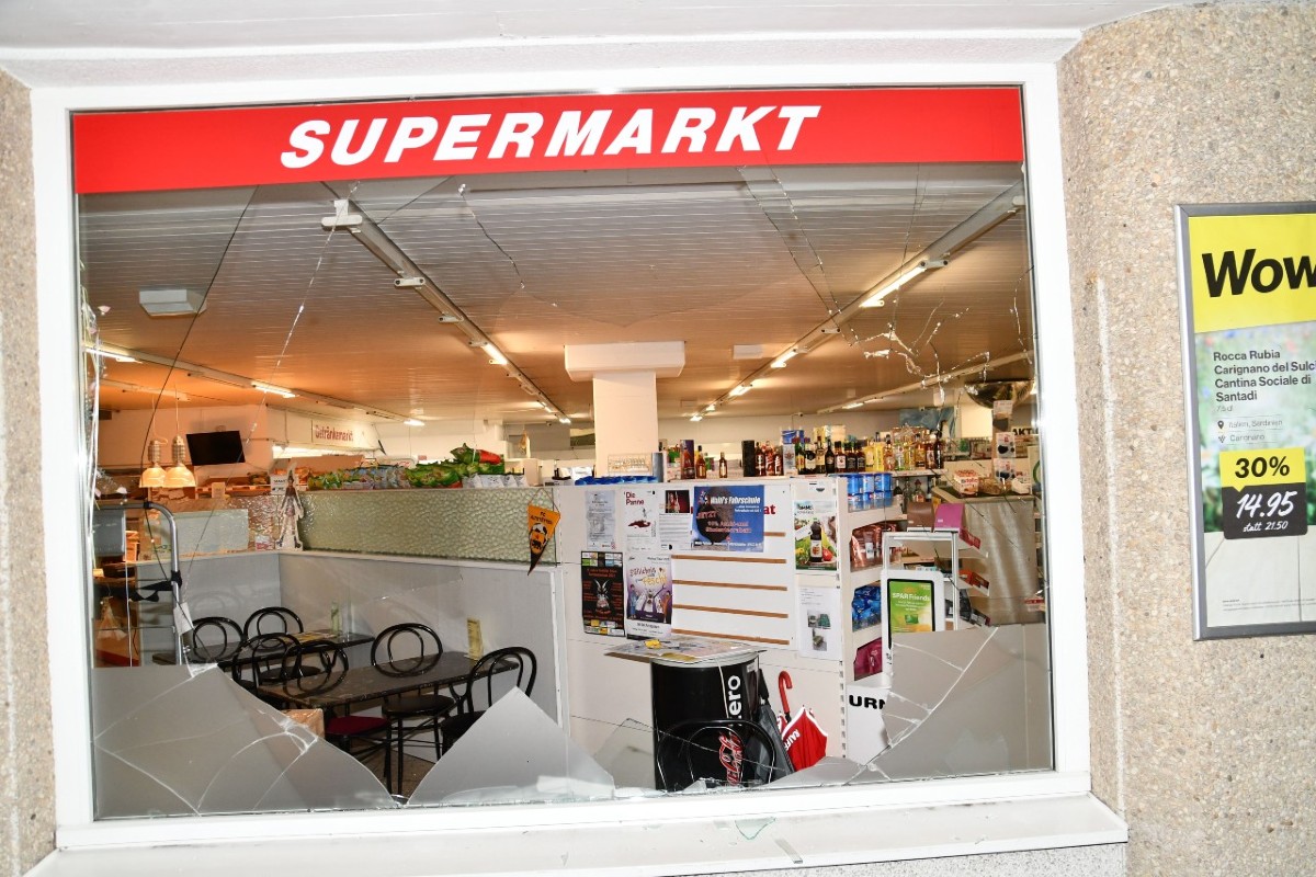 Altstätten SG - Einbruchdiebstahl in Spar – mutmasslicher Täter nach Hinweis aus der Bevölkerung festgenommen