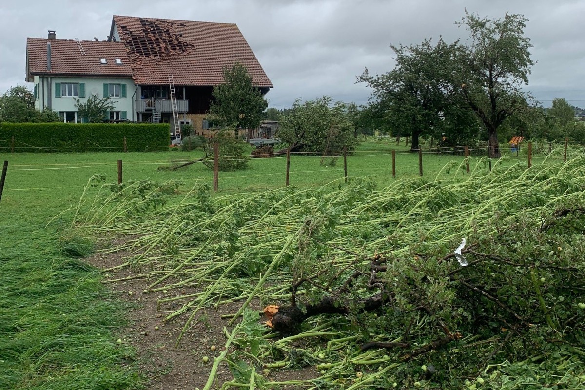 Winterthur ZH - Ausserhalb der Stadt gab es durch das Unwetter grosse Verwüstungen!