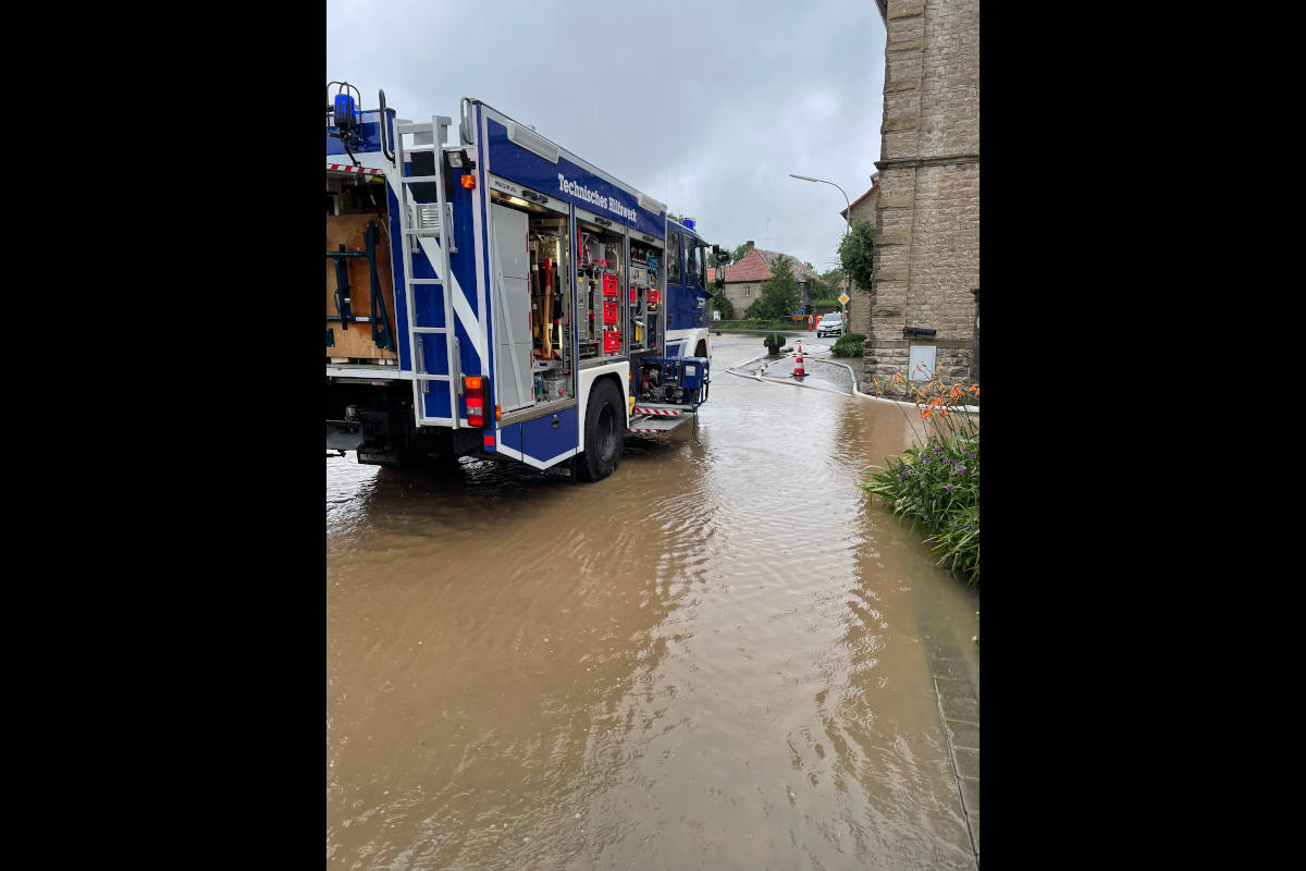 Heftiger Starkregen und ausufernde Gewässer im Landkreis Kitzingen
