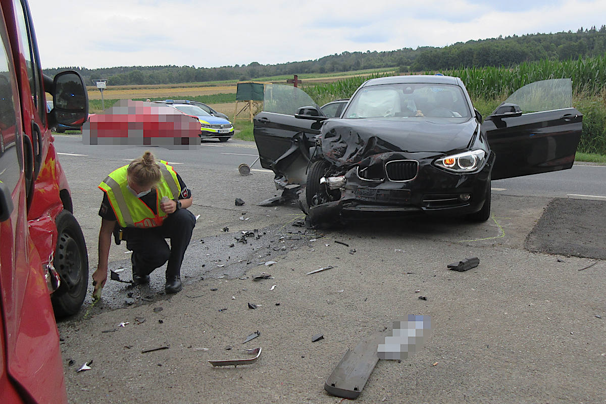 Am Unfall beteiligter BMW in Bad Münder
