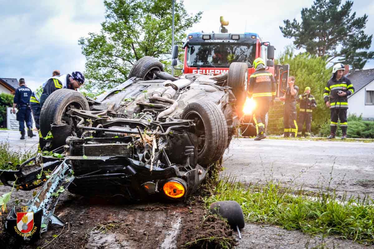 Die fünf Verletzten wurden mit Rettungs- und Notarztwägen in die umliegenden Spitäler gebracht