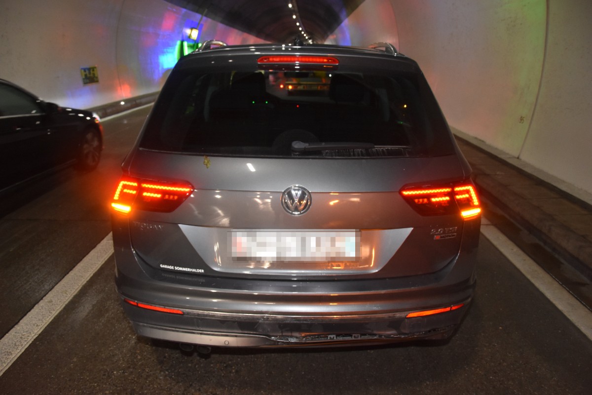 Quarten SG - Heftiger Auffahrunfall mit drei Autos