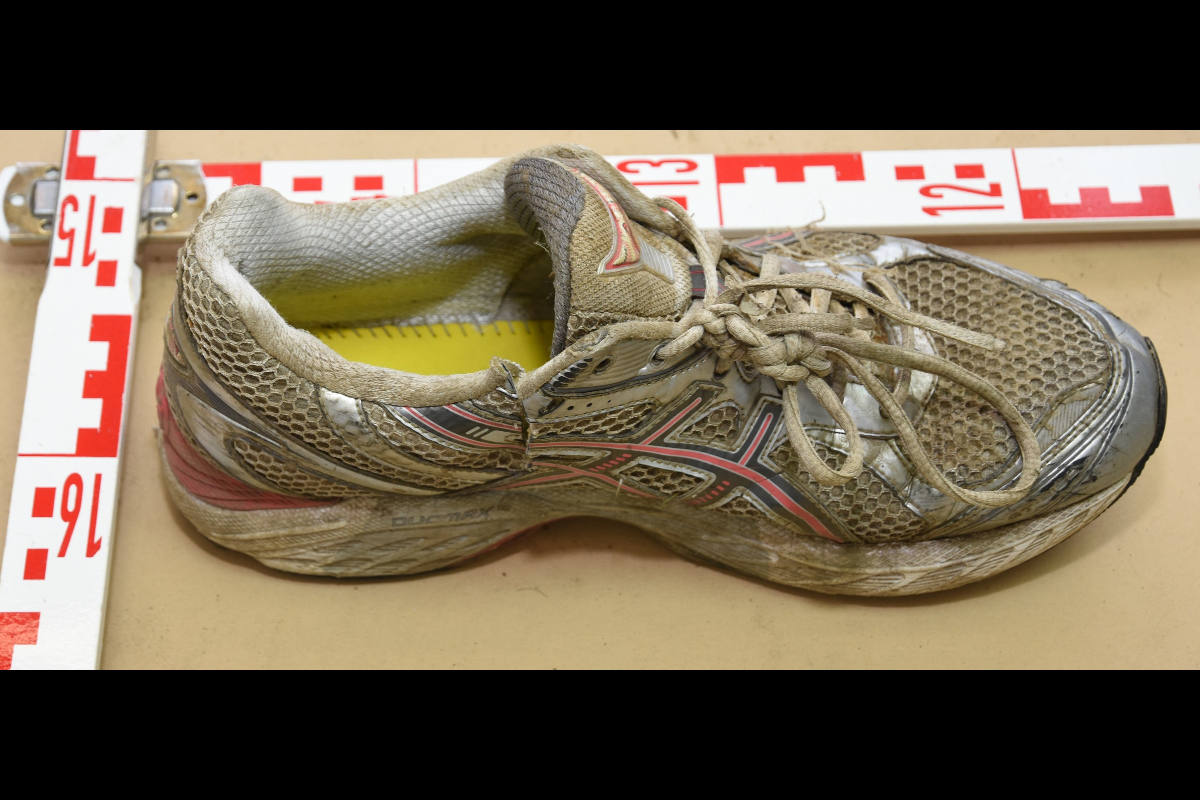 Bekleidung der männlichen Leiche aus der Ruhr