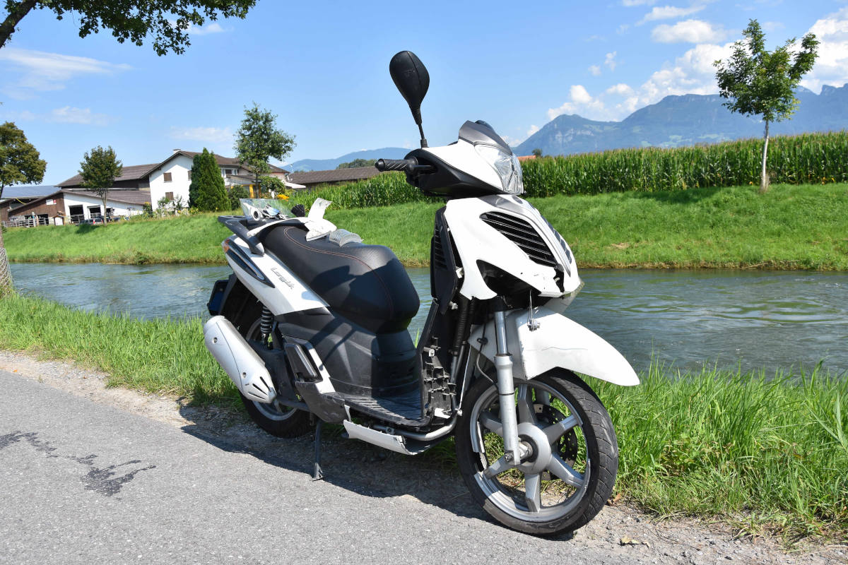 Rollerfahrer bei Auffahrkollision verletzt