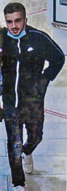 Nach einem Sexualdelikt fahndet die Polizei Düsseldorf öffentlich mit Bildern aus einer Überwachungskamera