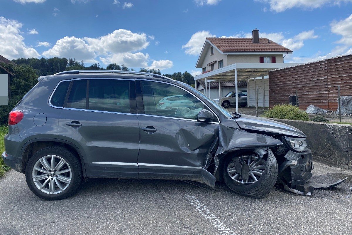 Beim Unfall in Strengelbach AG hatte der Lenker keinen gültigen Führerschein.