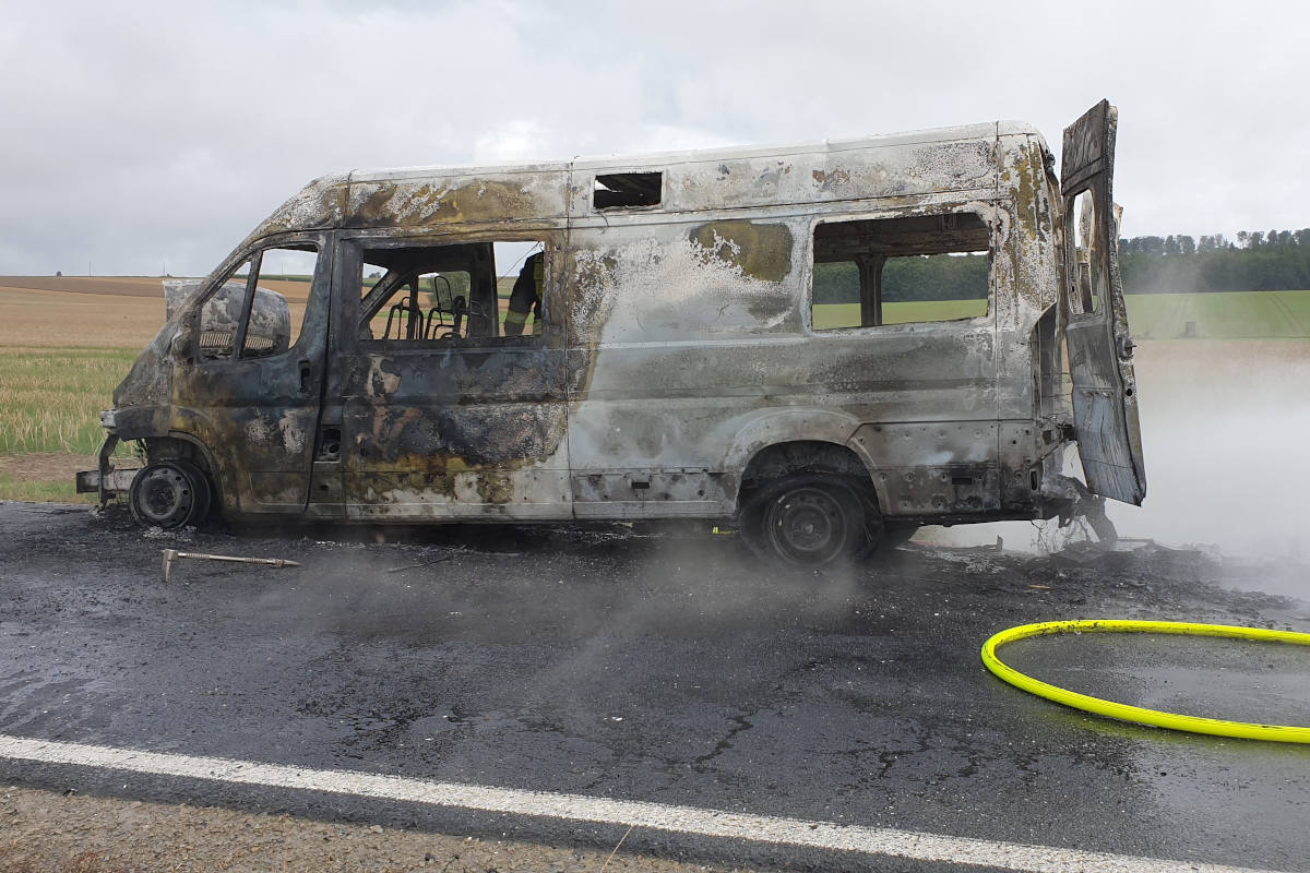 Brand eines Wohnmobils bei Eichsfeld