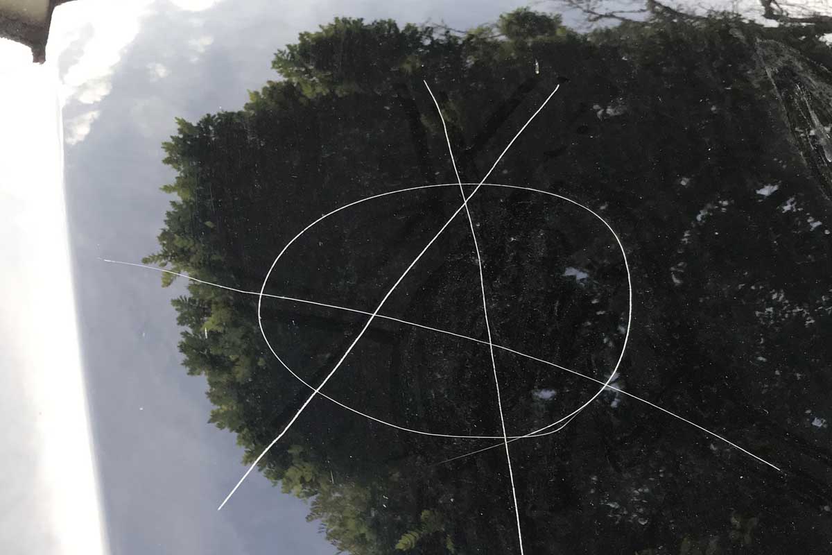 Mehrere PKWs beschädigt