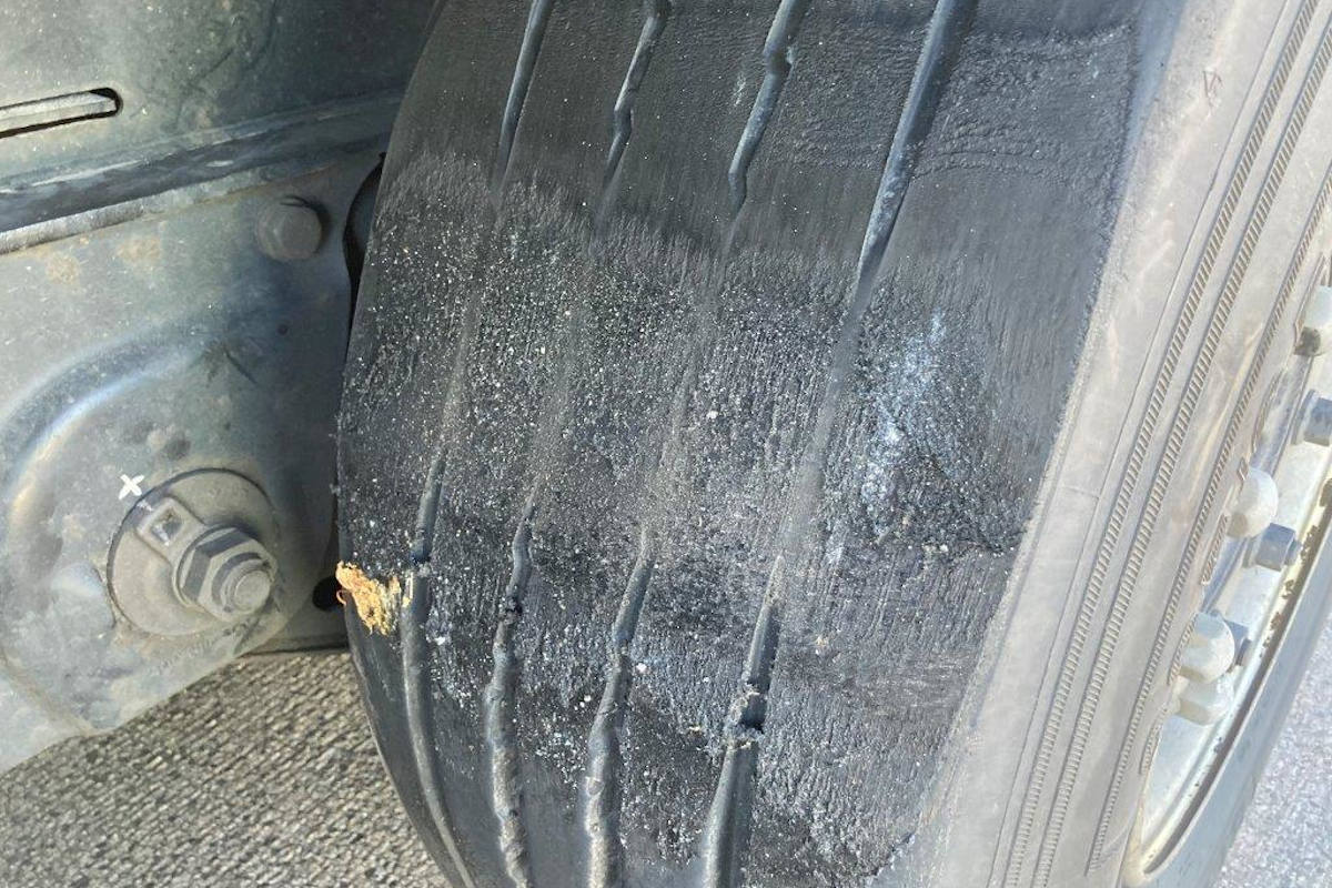 Sattelzug mit technischen Mängeln aus dem Verkehr gezogen