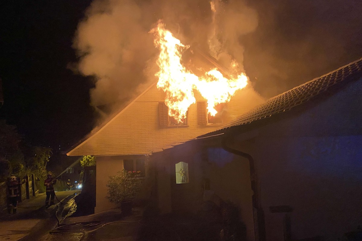Gontenschwil AG - Haus wird Opfer der Flammen