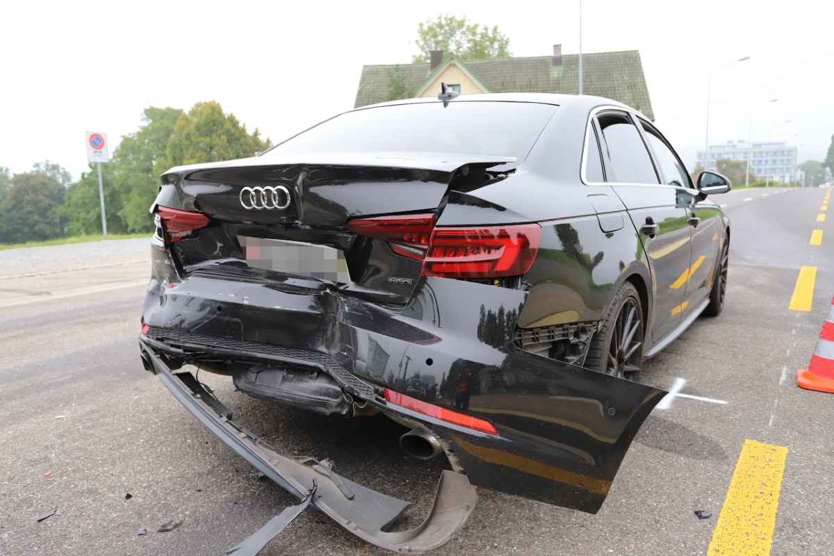 Zwei Personen verletzten sich.