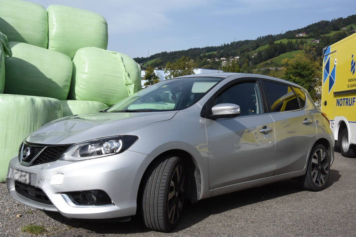 Ebnat-Kappel SG – Mit Velo in Auto geprallt