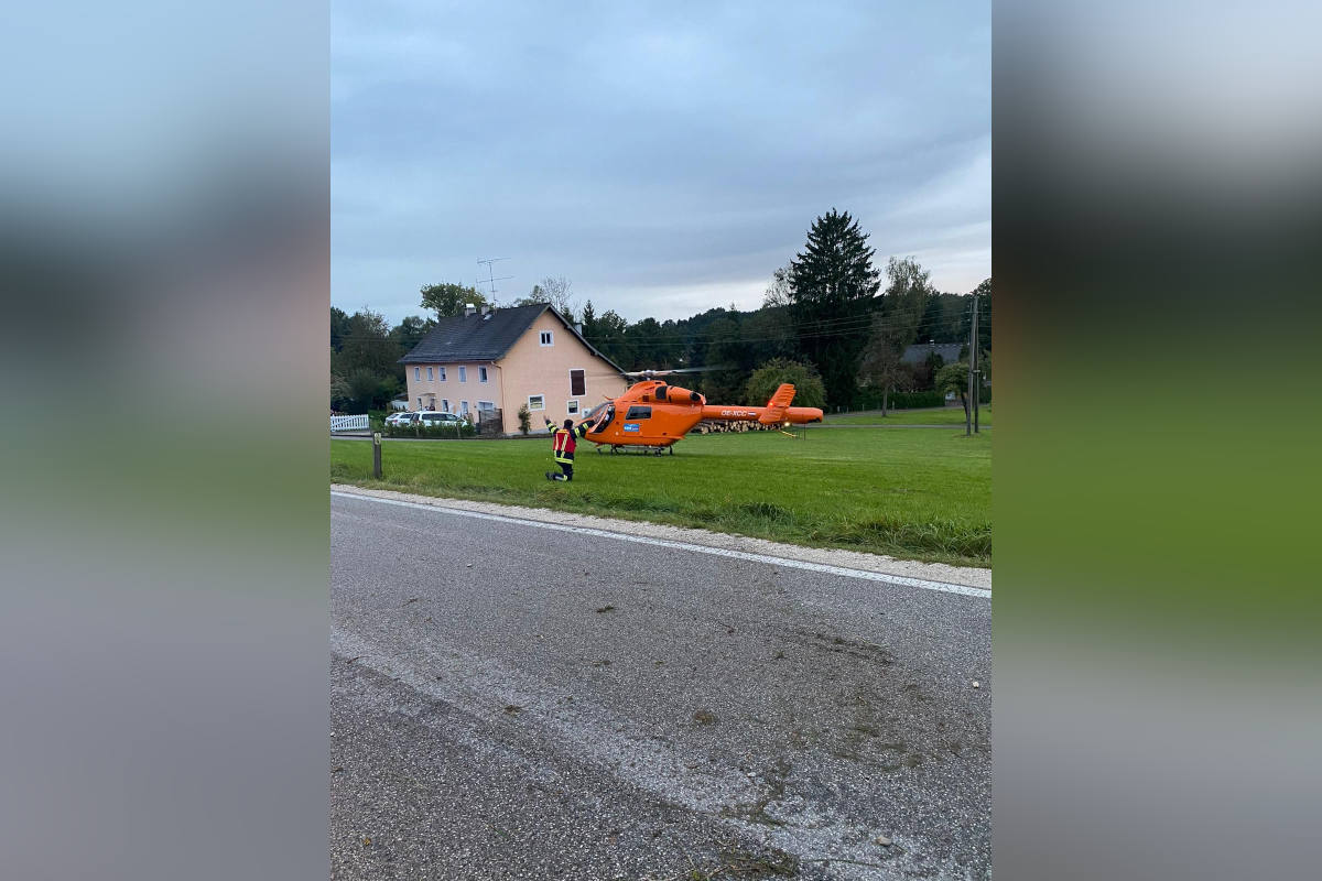 Bezirk Vöcklabruck – Auto überschlug sich in Garten