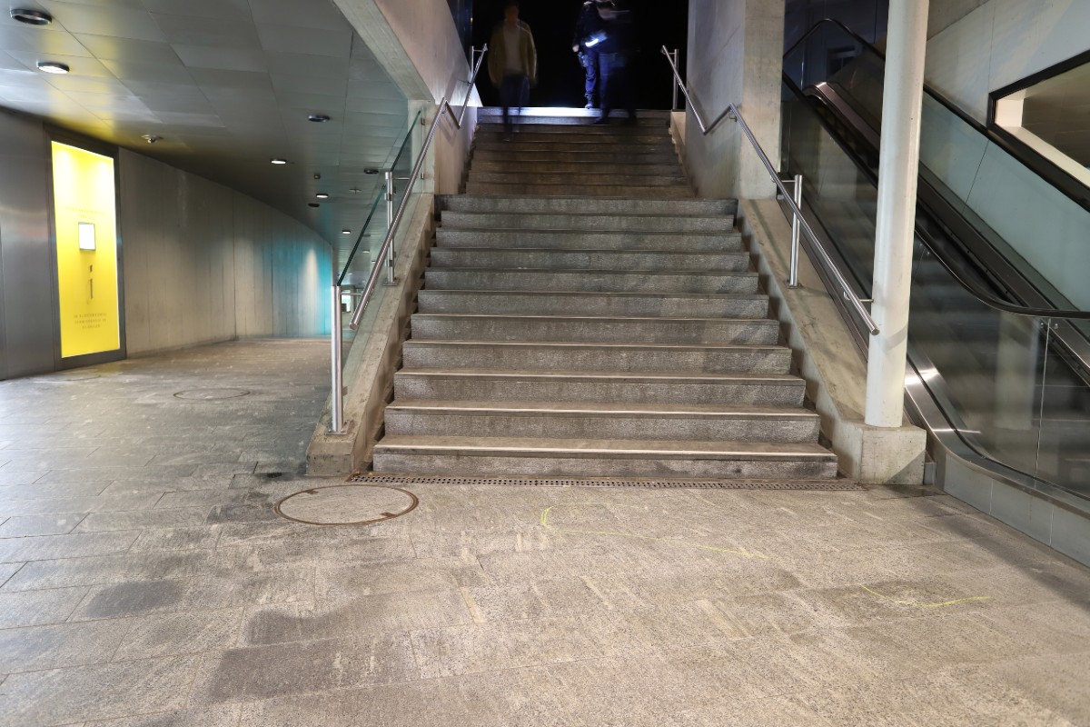 Stadt St. Gallen - Fahrradfahrer bei Selbstunfall verletzt