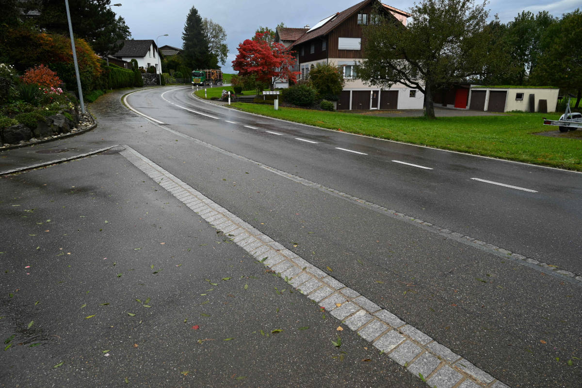 Waldkirch SG – Auto kollidiert mit Roller
