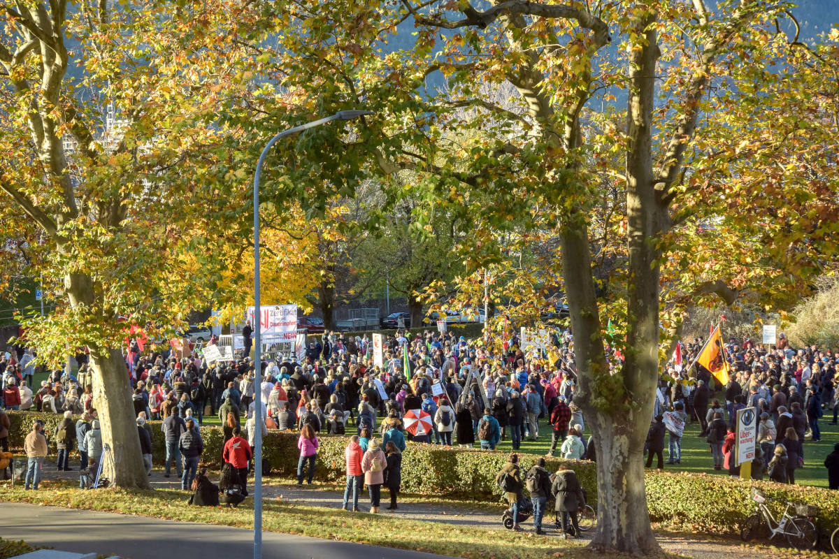 Chur GR – Kundgebung gegen die Corona-Massnahmen mit rund 2000 Teilnehmenden